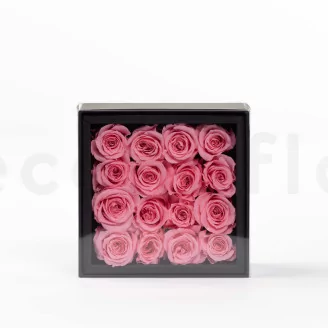 Box of 16 Preserved roses Pink