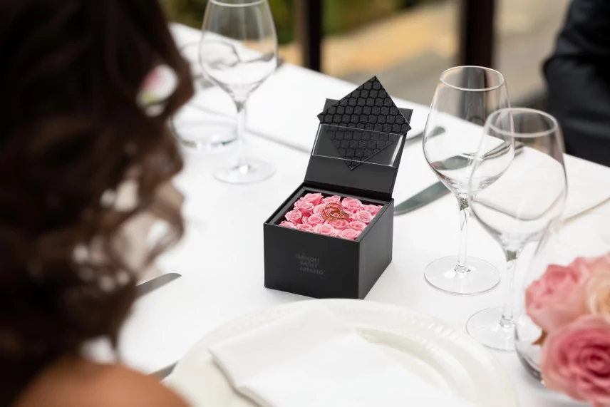 Box of 16 Preserved roses Pink