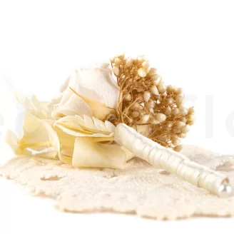 Boutonniere White