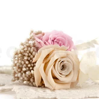 Boutonniere Pink