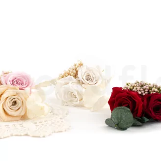 Boutonniere Red