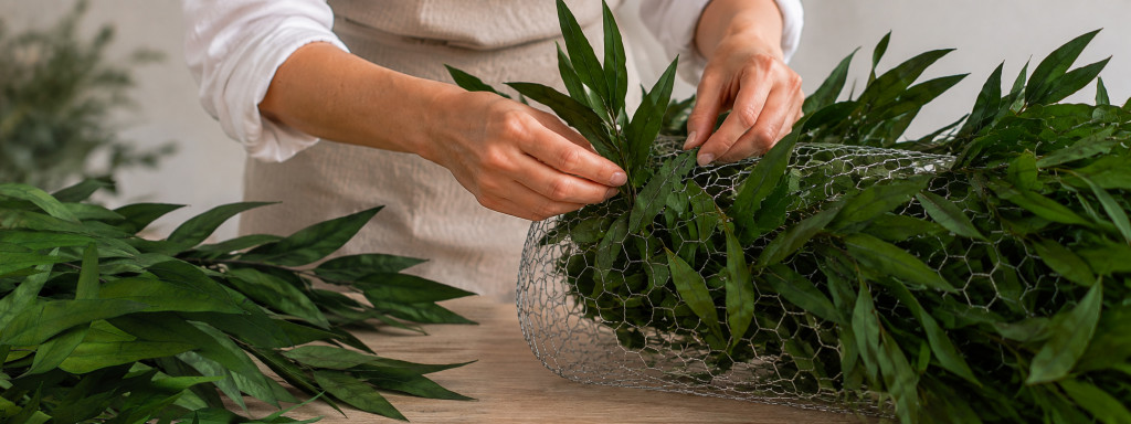 How to Ditch Floral Foam: Eco-Friendly Alternatives for Modern Florists